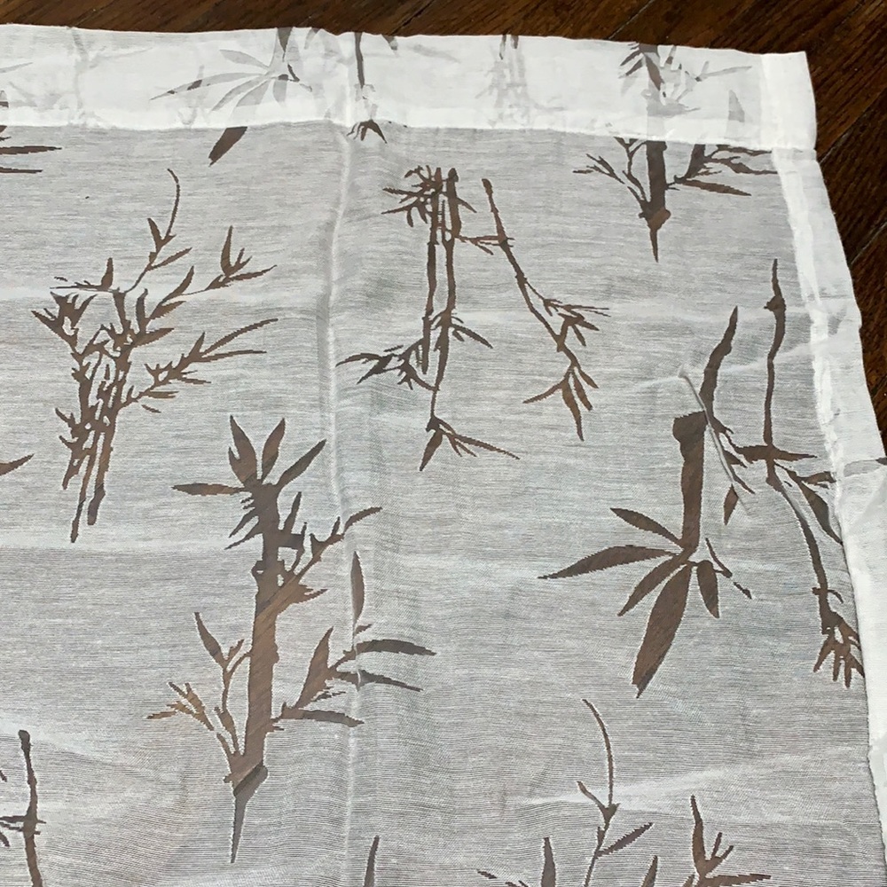 Bamboo semi-sheer curtain panel. 42x82.